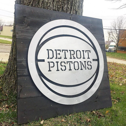 Detroit Pistons on Wood (v1)