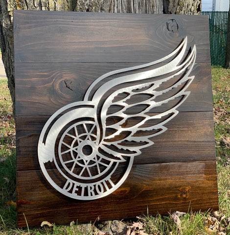 Red Wings on Wood