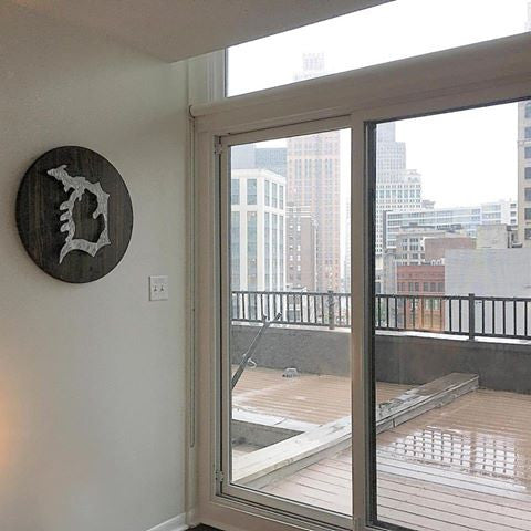 Metal MI in Detroit D on Wood